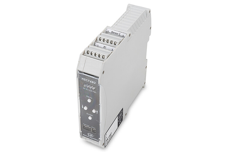 2-channel controller with DIN rail housing for inductive displacement sensors